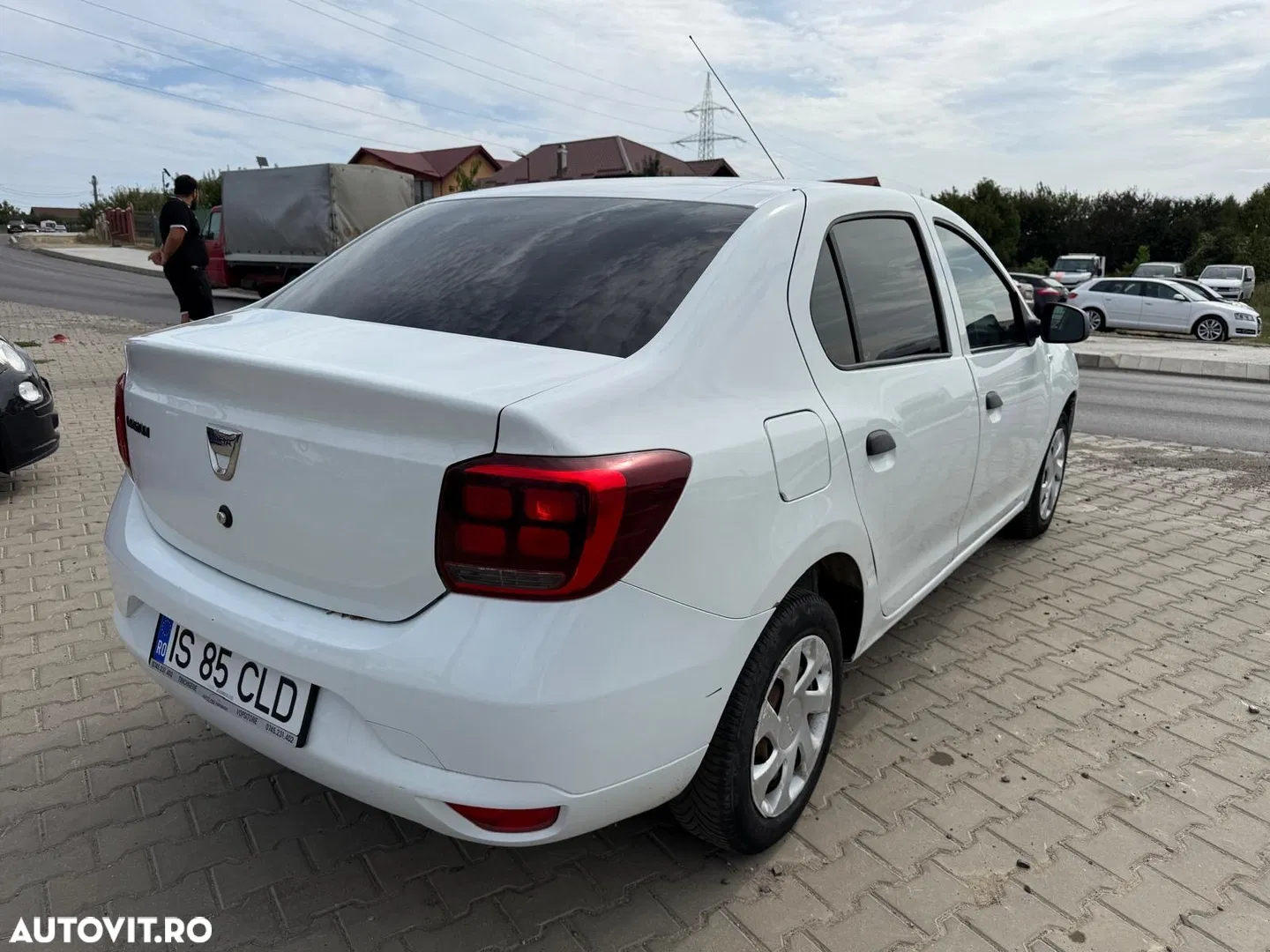 DACIA LOGAN - SEDAN