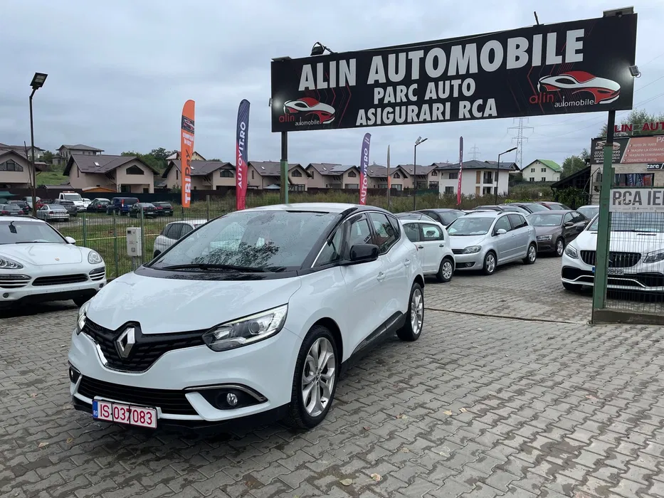 RENAULT SCENIC - MINIVAN