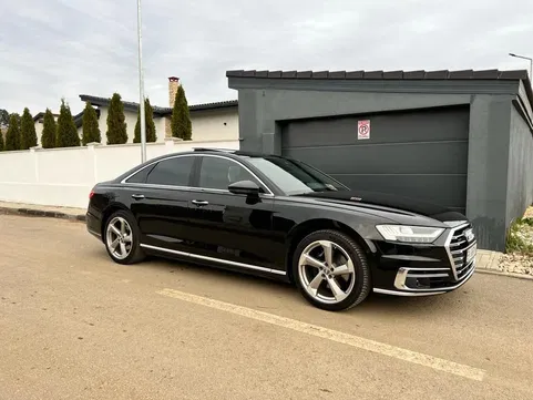 AUDI A8 - SEDAN