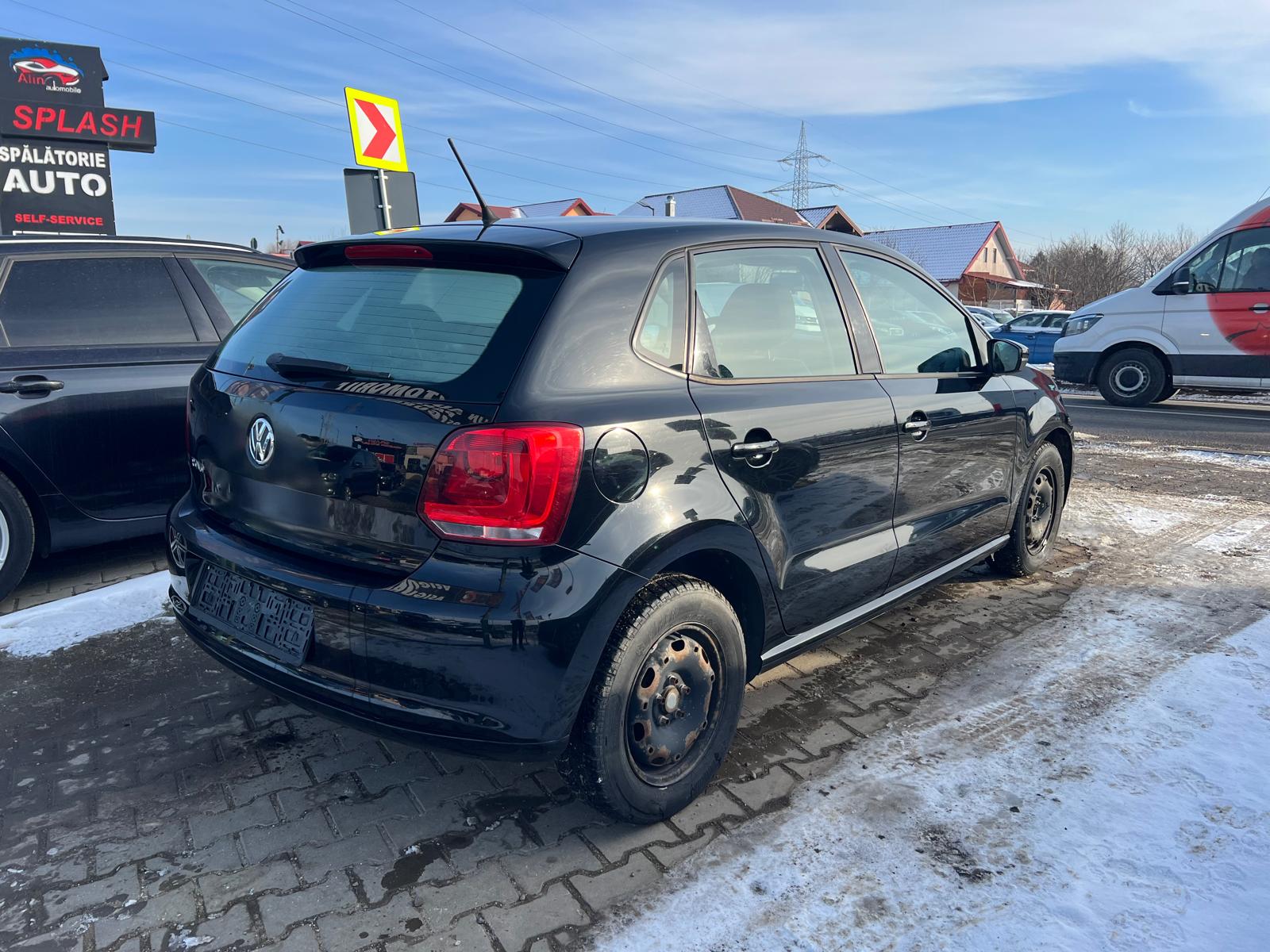 VOLKSWAGEN POLO - MINI