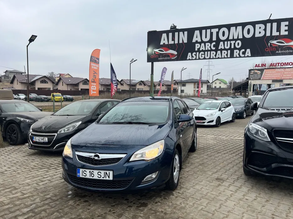 OPEL ASTRA - COMBI